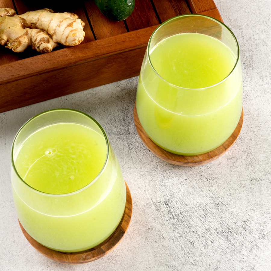 glowing skin green juice detail