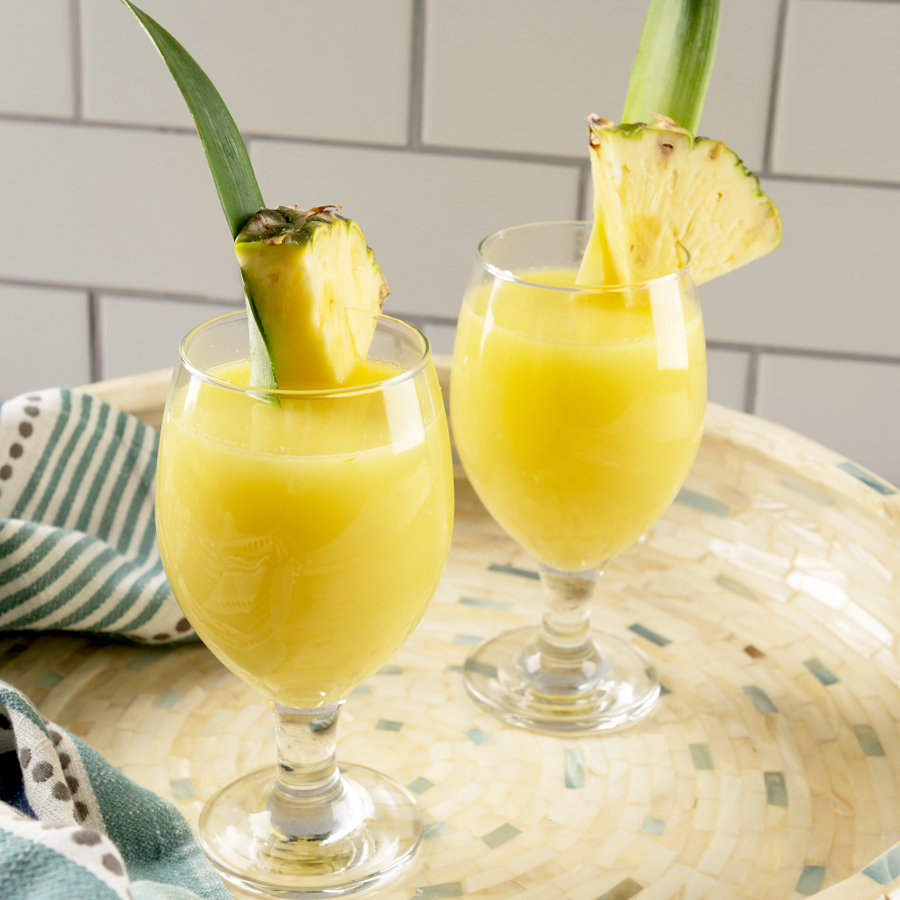 pineapple coconut juice detail